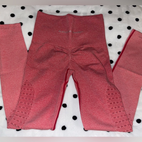 Elevated Mindset Leggings - Picture 2 of 2